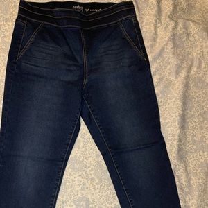 High waisted pull up jeans size 8 from NY&Company